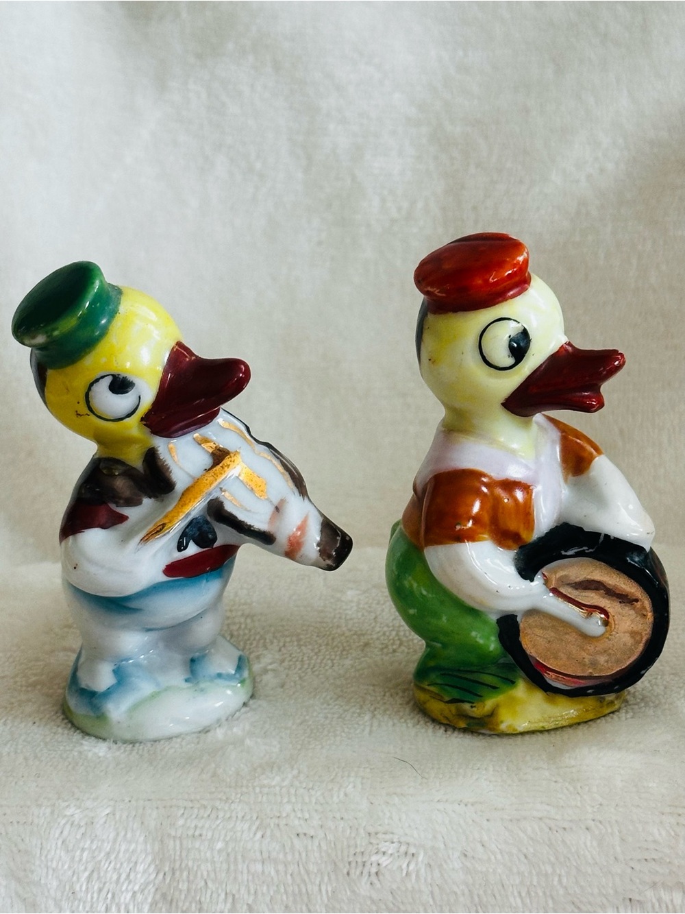 Set Of 2 Vtg Donald Duck Musician Ceramic Figurines Occupied Japan 3” Collector